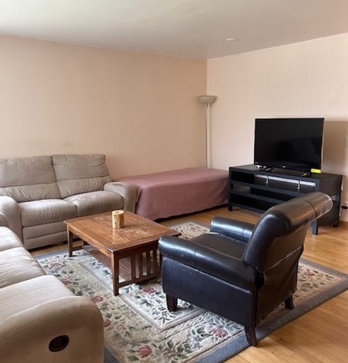 7-8657 Gregory Ln, Des Plaines, IL, 60016-1803 | Card Image