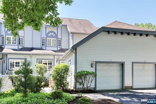 72 Birch Ln, Wayne, NJ, 07470-2481 | Card Image
