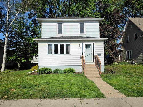 1411 Stoughton Ave, Tomah, WI, 54660-2533 | Card Image