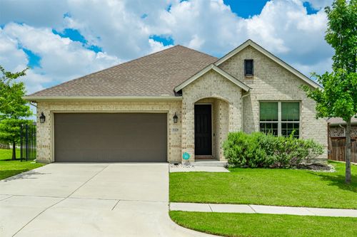 5329 Waterview Ct, Haltom City, TX, 76137-2606 | Card Image