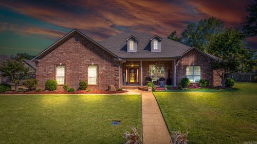 4320 Tree House Dr, Conway, AR, 72034-8266 | Card Image