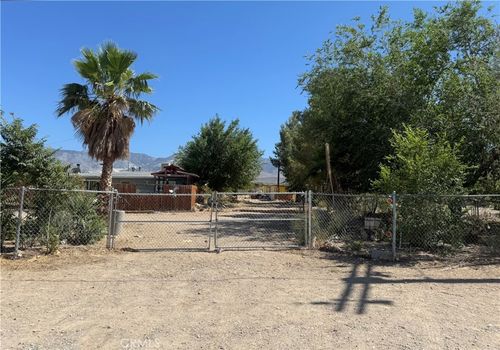 32461 Morse Ln, Lucerne Valley, CA, 92356 | Card Image