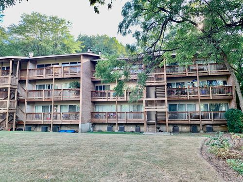 b-5880 Forest View Rd, Lisle, IL, 60532-2882 | Card Image