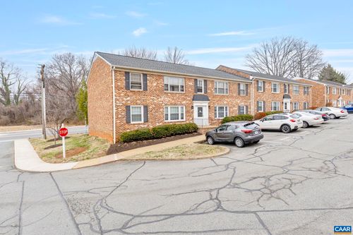 apt-1-133 Hessian Hills Cir, CHARLOTTESVILLE, VA, 22901-2537 | Card Image