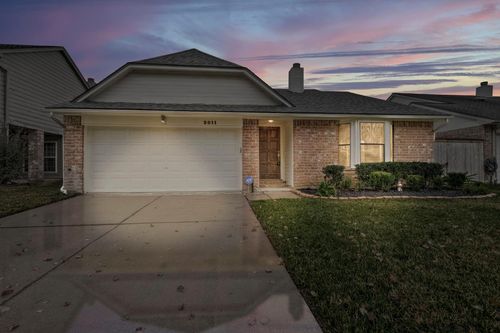 2011 Creek Valley Ln, Sugar Land, TX, 77478-5219 | Card Image
