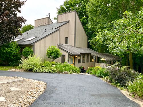 68 Mcnab St E, Elora, ON, N0B1S0 | Card Image