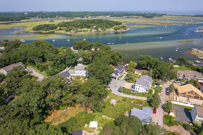 35 Riverview Rd, House other with 4 bedrooms, 3 bathrooms and 6 parking in Gloucester MA | Image 6