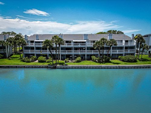 12132 Capri Cir S, Treasure Island, FL, 33706-4977 | Card Image