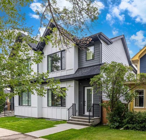 325 8 Ave Ne, Calgary, AB, T2E0R1 | Card Image