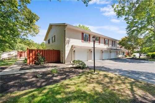 6767 Old Royalton Rd, Brecksville, OH, 44141-1825 | Card Image