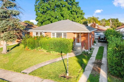 11043 Boeger Ct, Westchester, IL, 60154-4109 | Card Image