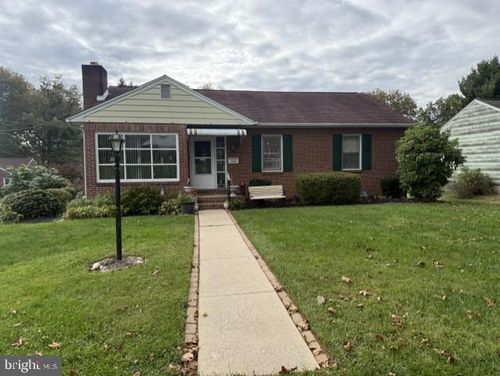 260 S Russell St, YORK, PA, 17402-3457 | Card Image