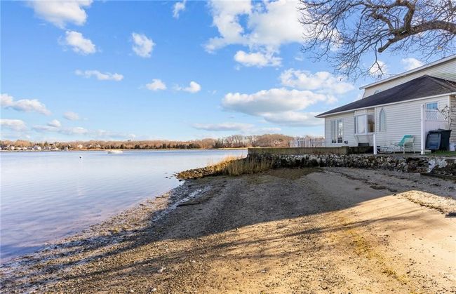 99 Smith St, House other with 2 bedrooms, 2 bathrooms and 2 parking in Bristol RI | Image 13