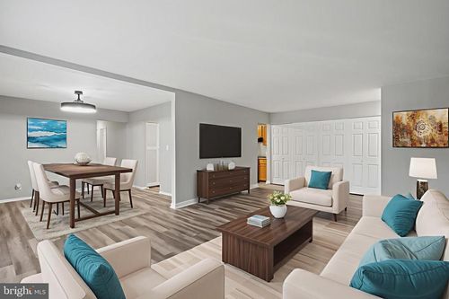 apt-201-7804 Inverton Rd, ANNANDALE, VA, 22003-4826 | Card Image