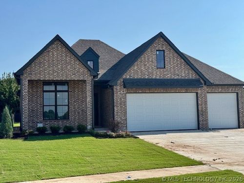 3809 W Laredo Pl, Broken Arrow, OK, 74012-8033 | Card Image
