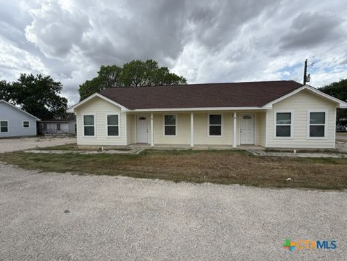 q-661 W Austin Street, Luling, TX, 78648 | Card Image