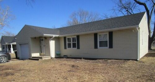 806 S Allen St, CENTRALIA, MO, 65240-1654 | Card Image