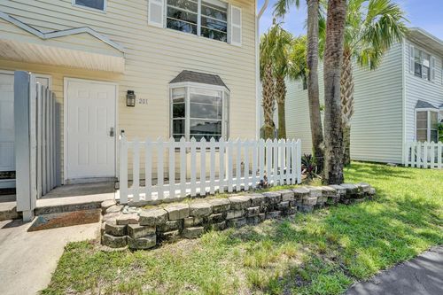 201-201 Sw 3rd Street, Pompano Beach, FL, 33060 | Card Image