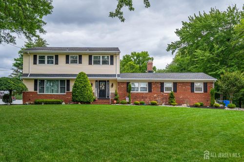 31 Runnymede Rd, Colonia, NJ, 07067-2801 | Card Image