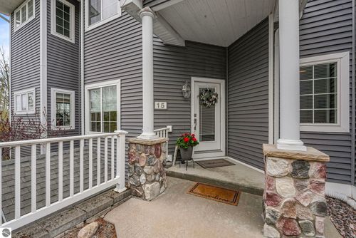 1420 Forest Park Dr, Traverse City, MI, 49684-6635 | Card Image