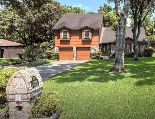 10906 White Thorn St, Houston, TX, 77016-1854 | Card Image