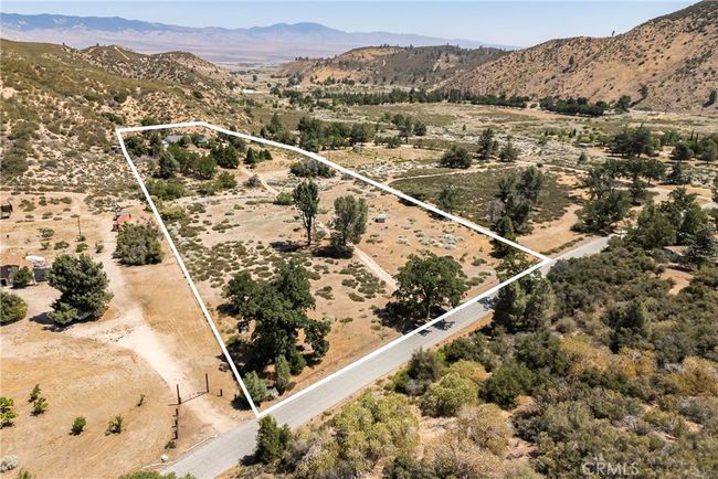 26865 Elizabeth Lake Rd, House other with 2 bedrooms, 2 bathrooms and 2 parking in Lake Hughes CA | Image 56