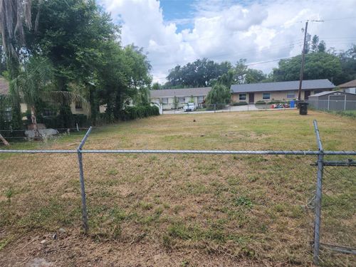 5232 Pine St, SEFFNER, FL, 33584-4442 | Card Image