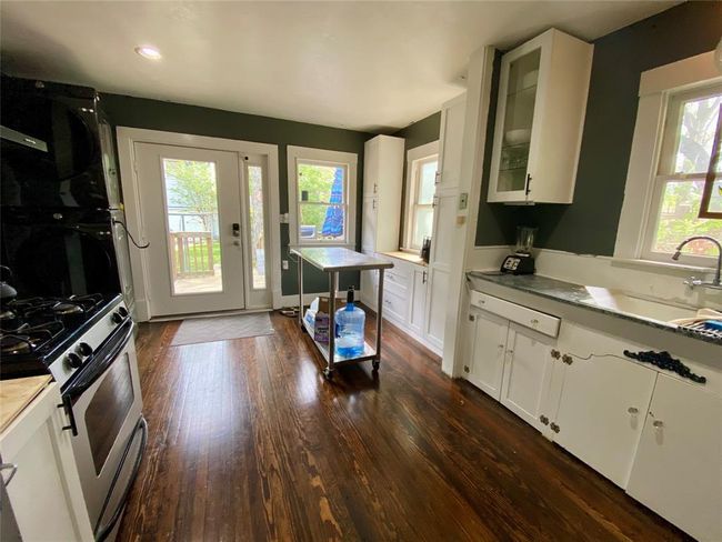 838 Key St, House other with 3 bedrooms, 2 bathrooms and 3 parking in Houston TX | Image 7