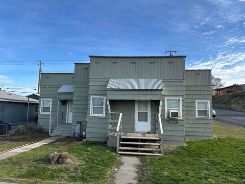 104 N Almira Ave, Connell, WA, 99326-5008 | Card Image