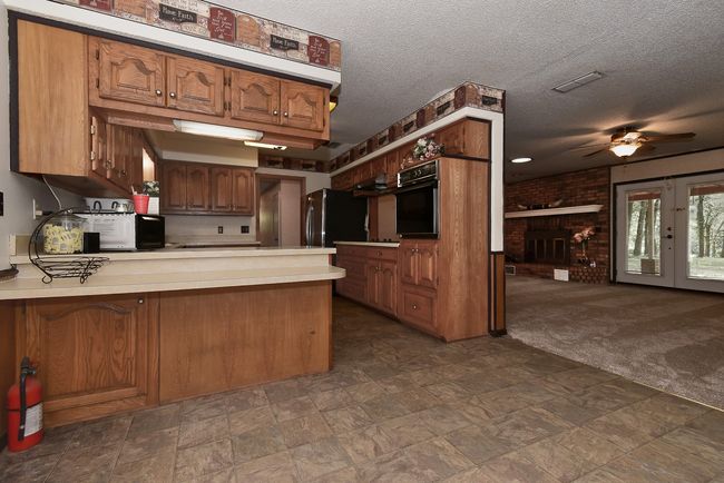 Kitchen living split wall | Image 14