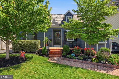 620 Crown St, MORRISVILLE, PA, 19067-6219 | Card Image