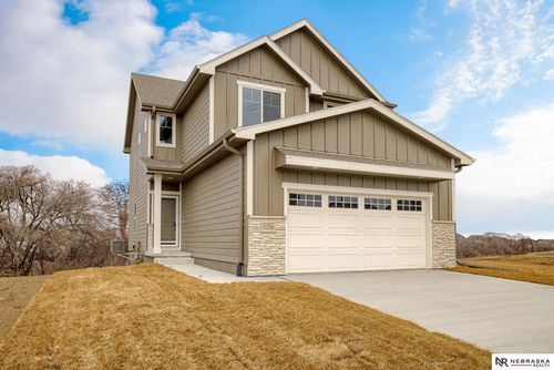 11310 Portage Cir, Papillion, NE, 68046-3347 | Card Image
