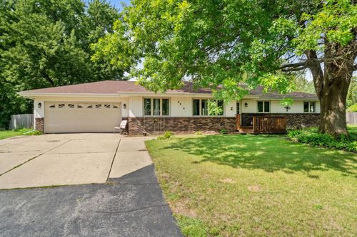 6426 Dandbridge Boulevard, Rockford, IL, 61103 | Card Image
