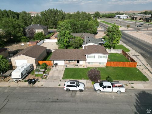 10 N 700 E, Roosevelt, UT, 84066-3048 | Card Image
