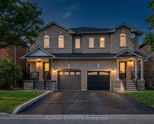 19 Cassia Cres, Maple, ON, L6A3N4 | Card Image