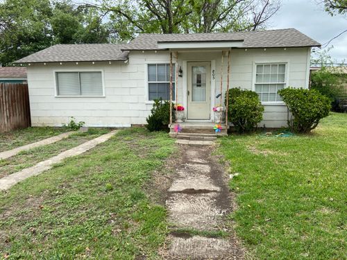 805 Mesquite Ave, Sonora, TX, 76950-7618 | Card Image