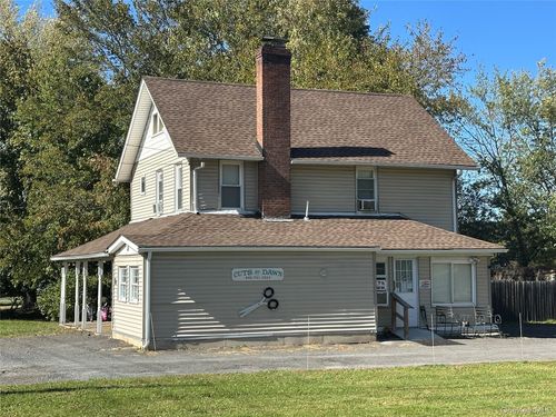 172 Main St, Gardiner, NY, 12525-5245 | Card Image