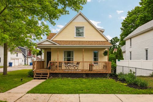 115 E 13th St, Traverse City, MI, 49684-3217 | Card Image