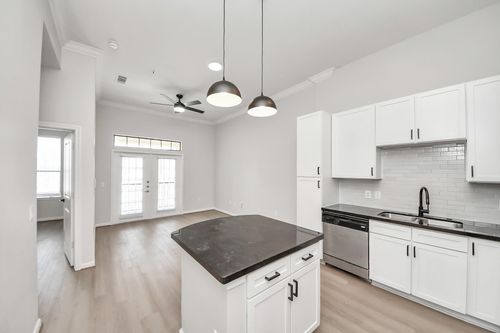 377-6363 San Felipe Street, Houston, TX, 77057 | Card Image