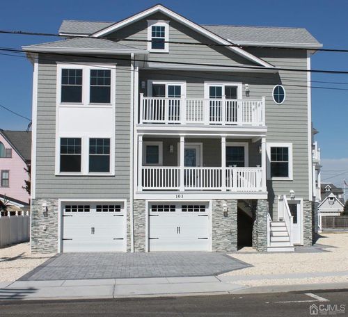 103 Philadelphia Ave, Point Pleasant Beach, NJ, 08742-3351 | Card Image