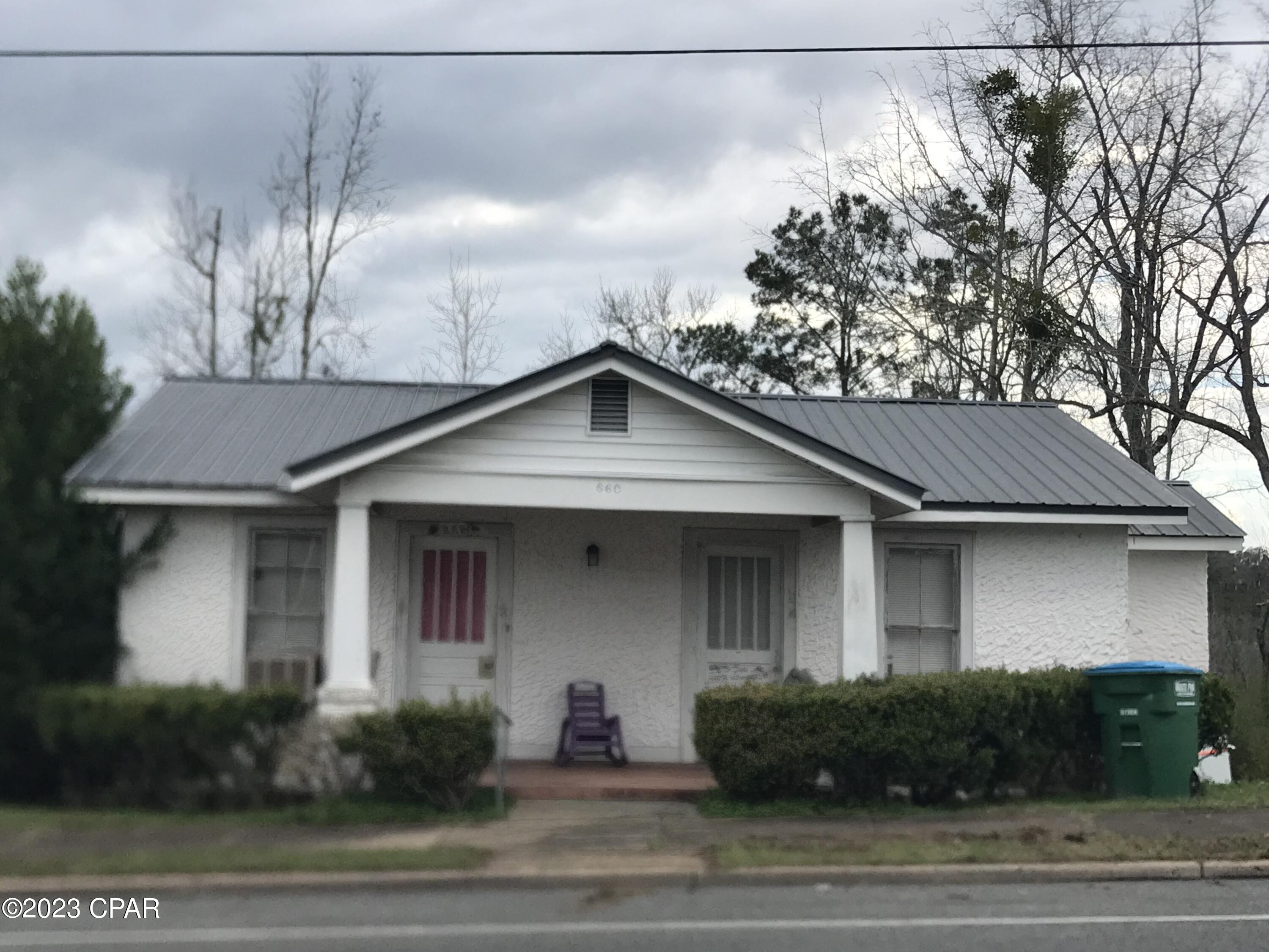 Main St, Chattahoochee, FL 32324