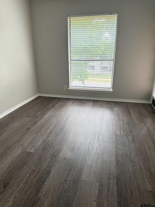 5907 Hollytree Dr, Townhouse with 2 bedrooms, 2 bathrooms and null parking in Tyler TX | Image 27