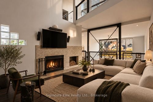 79 Berkeley St, Toronto, ON, M5A2W5 | Card Image