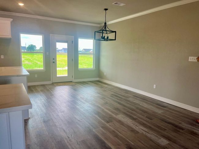 1714 Flintlock Ct, House other with 4 bedrooms, 2 bathrooms and 2 parking in Angleton TX | Image 8