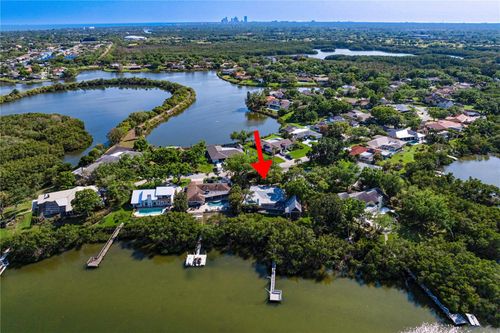 1501 75th Cir Ne, St Petersburg, FL, 33702-4611 | Card Image