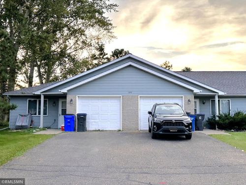 apt-b-855 Highview Dr, New Richmond, WI, 54017-2293 | Card Image