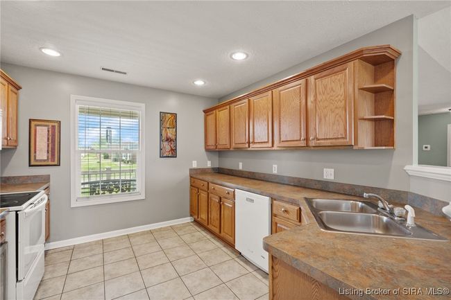 8435 Aberdeen Ln, Home with 3 bedrooms, 2 bathrooms and null parking in Charlestown IN | Image 27