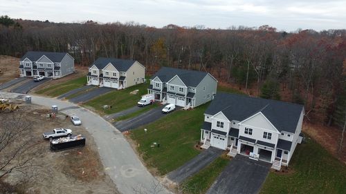 64 Uncas Ave, Franklin, MA, 02038-3506 | Card Image