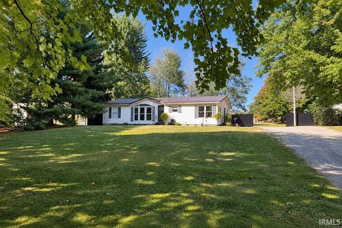 12599 State Road 120, Middlebury, IN, 46540-9672 | Card Image