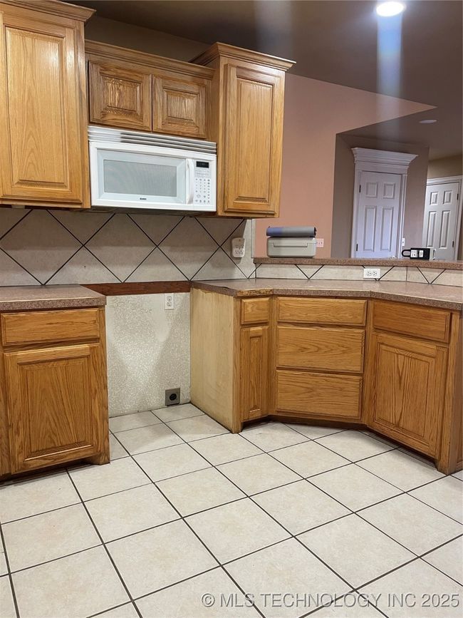 18779 E Gumm Creek Pl, House other with 3 bedrooms, 2 bathrooms and null parking in Park Hill OK | Image 21
